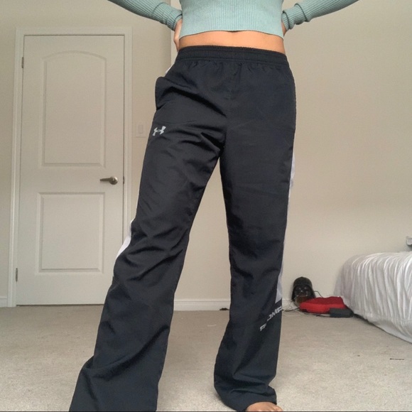 BLACK & GREY UNDER ARMOUR PANTS⚽️ - Picture 2 of 6